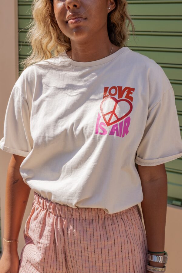 T.shirt love is air – Image 2