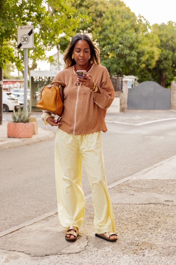 Pantalon jaune beurre – Image 2
