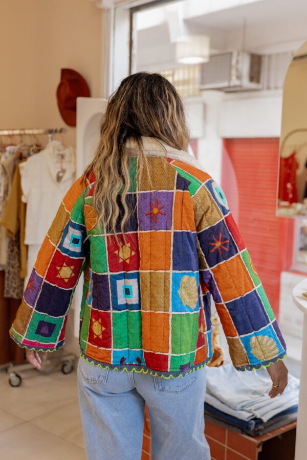 Veste fourrure coloré – Image 4
