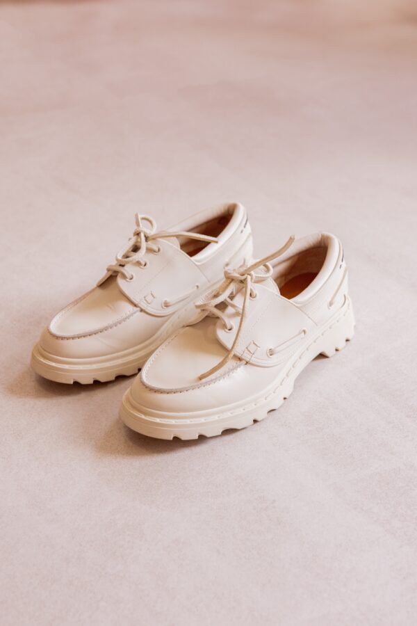 Chaussures bateau Dior – Image 5