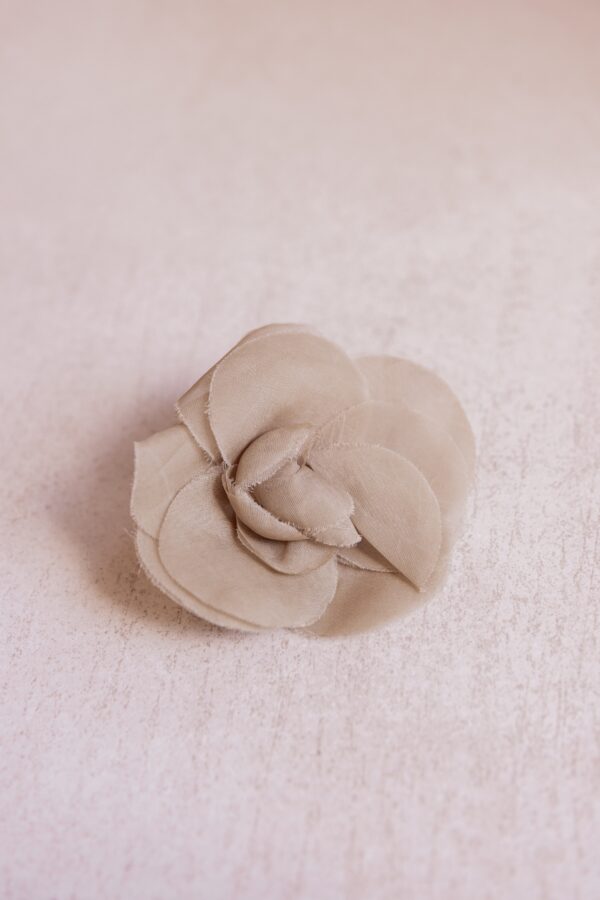 Broche Camélia Chanel – Image 3