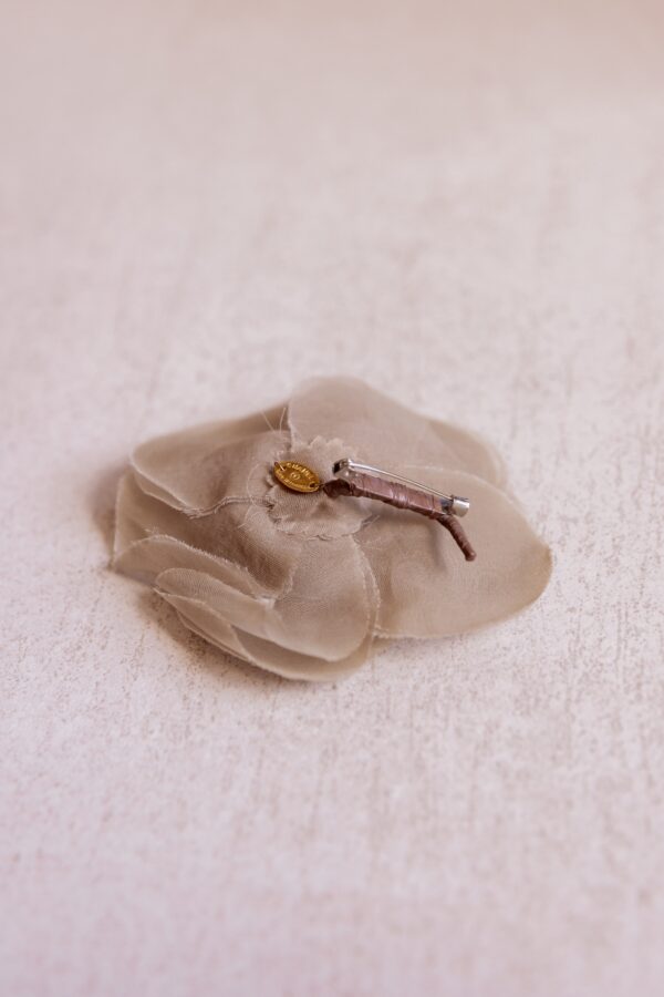 Broche Camélia Chanel – Image 4